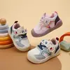 Zapatos Deportivos para Niños Primavera/Verano 2026 Zapatos para Bebés Suela Suave Casual Unisex Zapatos de Skate Caricatura Bebé Zapatos Funcionales