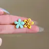 Escapa de Vacaciones ~ Pendientes Retorcidos de Color Contrastante Rojo y Azul para Mujer, Pendientes Sencillos y de Moda Estilo Coreano, Pendientes de Vacaciones en la Costa