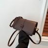 Bolso de diseño nicho para primavera y verano de 2023, nuevo bolso de mensajero versátil de alta calidad para mujer, bolso bandolera pequeño cuadrado simple y moderno