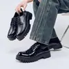 Zapatos de Cuero de Negocios para Hombre Zapatos Casuales con Cordones de Superficie Brillante Remachados Suela Gruesa Mocasines Talla Grande Zapatos Pequeños de Cuero que Aumentan la Altura