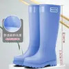 Botas de lluvia de moda engrosadas para mujer con puños elásticos, antideslizantes, de caña alta, talla de adulto, adecuadas para uso en la cocina, cálidas e impermeables
