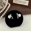 Brincos Pequenos Mini Flor Concha Micro Embutidos Coreanos, Brincos Femininos de Celebridade da Internet, Brincos Estilo Coreano