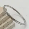 Pulseras de Acero Inoxidable para Pareja con Incrustaciones de Diamantes Estilo Europeo y Americano para Hombres y Mujeres, Pulsera de Circonita Carta de Amor Infinito Z