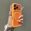 Adequado para Apple 18 PRO, apresentando uma textura semelhante à pele e fixação magnética; iPhone 17 com acabamento fosco, acabamento fosco e capa protetora 16 resistente a quedas