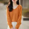 Nova Blusa Base Feminina de Tricô com Gola V em Mistura de Seda e Caxemira, Manga Longa, Estilo Casual para o Dia a Dia