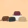 2026 Nova Bolsa de Maternidade Transfronteiriça Bolsa Plissada Versátil Bolsa Transversal Fashionável Bolsa de Ombro com Zíper de Três Camadas de Grande Capacidade para Mulheres