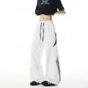 Novo design de blocos de cor listrados estilo americano 2026, moderno e versátil, calça parachute de corte solto, calça atlética casual de perna larga