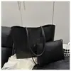 Bolsa Tote de Ombro Único para Axila Nova Moda Cor Sólida Textura Casual Simples para o Dia a Dia Grande Capacidade Bolsa para Sogra Conjunto de Duas Peças