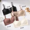 Sujetador de espalda cruzada para mujer, con un sensual diseño hueco, escote en V pronunciado, tela de malla y un efecto push-up para bustos pequeños. Este verano, el sujetador fino ofrece un ajuste cómodo