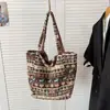 Bolso de mano grande de doble cara con estilo étnico de color contrastante, estilo coreano, de lana de cordero, nicho, bolsa de tela para commuting para estudiantes mujeres