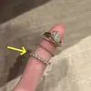 Anillo de Huevo de Paloma con Cruz de Diamantes Completa Estilo Old Money para Mujer, Anillo Exquisito Diario de Lujo Ligero para Dedo Índice, Anillo de Circonita
