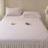 Juego de Tres Piezas de Alfombrilla Refrigerante de Haba de Hielo Estilo Girly Francés, Estilo Falda de Cama Refrigerante de Verano, Lavable a Máquina, Alfombrilla Suave Plegable para Aire Acondicionado