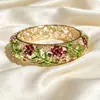 En Stock Suministro Directo de Fábrica Pulsera Esmaltada Morada Hueca con Flor, Pulsera Floral de Esmalte de Color Estilo Chino, Accesorios Hanfu, Compra al por Mayor