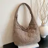 Bolso casual de gran capacidad para mujer al por mayor, nuevo bolso tote de hombro simple con patrón de diamantes, bolso de hombro tote de moda