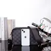 Moda europea y americana moda casual bolso de hombro a cuadros bolso cruzado pequeño bolso de hombro de cuero de negocios nuevo para hombre Bolso simple para hombre