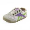 Zapatos de Malla Nuevos de Verano 2024 para Niños Estilo Coreano Zapatos de Interior para Jardín de Infancia Zapatos de Juego para Agua para Niños y Niñas 7010
