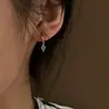 Brincos de Presilha Retro Coreanos, Brincos de Design Exclusivo, Brincos Brilhantes em Forma de Diamante de Zircônia Sintética para Mulheres, Versáteis e Elegantes, Brincos de Luxo Leve