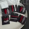 Novo presilha de cabelo retro de alta qualidade de Alan, com blocos de cores xadrez vermelho e branco, para mulheres, presilha bico de pato, presilha para franja lateral, acessório de cabelo