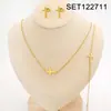 Conjunto de Collar y Pendientes Pequeños y Exquisitos de Acero de Titanio con Baño de Oro de 18K, Sencillo Elegante, Lujo Accesible y Cadena para Clavícula que No se Desvanece