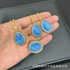 Nuevo Conjunto de Resina Incrustada Flor de Hielo Collar Personalidad Estilo Francés Pequeño Colgante Versátil Pendientes con Diseño de Malla de Seda Anillo