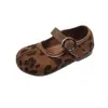 Zapatos de Cuero para Niñas Estilo 2026 Coreanos Retro Cuero Mate Hebilla Única Mary Janes Planos Suela Suave Pata de Cerdo Zapatos Individuales
