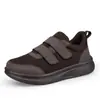 Zapatos para Caminar para Hombre y Mujer Flyknit Verano Caña Baja Velcro Punta Ancha Malla Superior Casual para Personas Mayores Zapatos Deportivos para Correr Venta al por Mayor