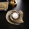 Broche Retro de Aleación con Forma de Corazón Japonés y Coreano Transfronterizo, Accesorio de Lujo de Alta Gama, Joyería con Pin, Broche para Mujer