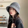 Sombrero de pescador de estilo japonés minimalista a rayas para mujer, sombrero de sol de moda para exteriores de otoño e invierno, circunferencia de cabeza grande, sombrero tipo cubo adelgazante