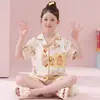Pijama de seda de hielo para niñas, nuevo modelo de verano 2026, delgado de manga corta estilo princesa para niñas, adecuado para usar afuera en verano