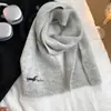 Bufanda de lana estilo coreano para mujer, nuevo modelo invierno 2025, versátil, compacta, color liso, calentador de cuello estilo ins, vibra de estudiante