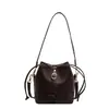 Bolsa de cubo suave de PU de alta gama al por mayor para mujer 2025 Nueva moda moderna Bolso de hombro versátil Bolso cruzado estilo occidental