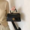 Bolsas de textura de alta qualidade para mulheres 2024 Nova bolsa transversal retrô versátil de outono e inverno Bolsa quadrada pequena super estilosa e portátil