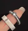 Anillo de Diamante Cepillado de Segunda Mano con Diseño de Nicho, Diamante Cuadrado Pequeño, Popular en Xiaohongshu, Inventario en Tiempo Real