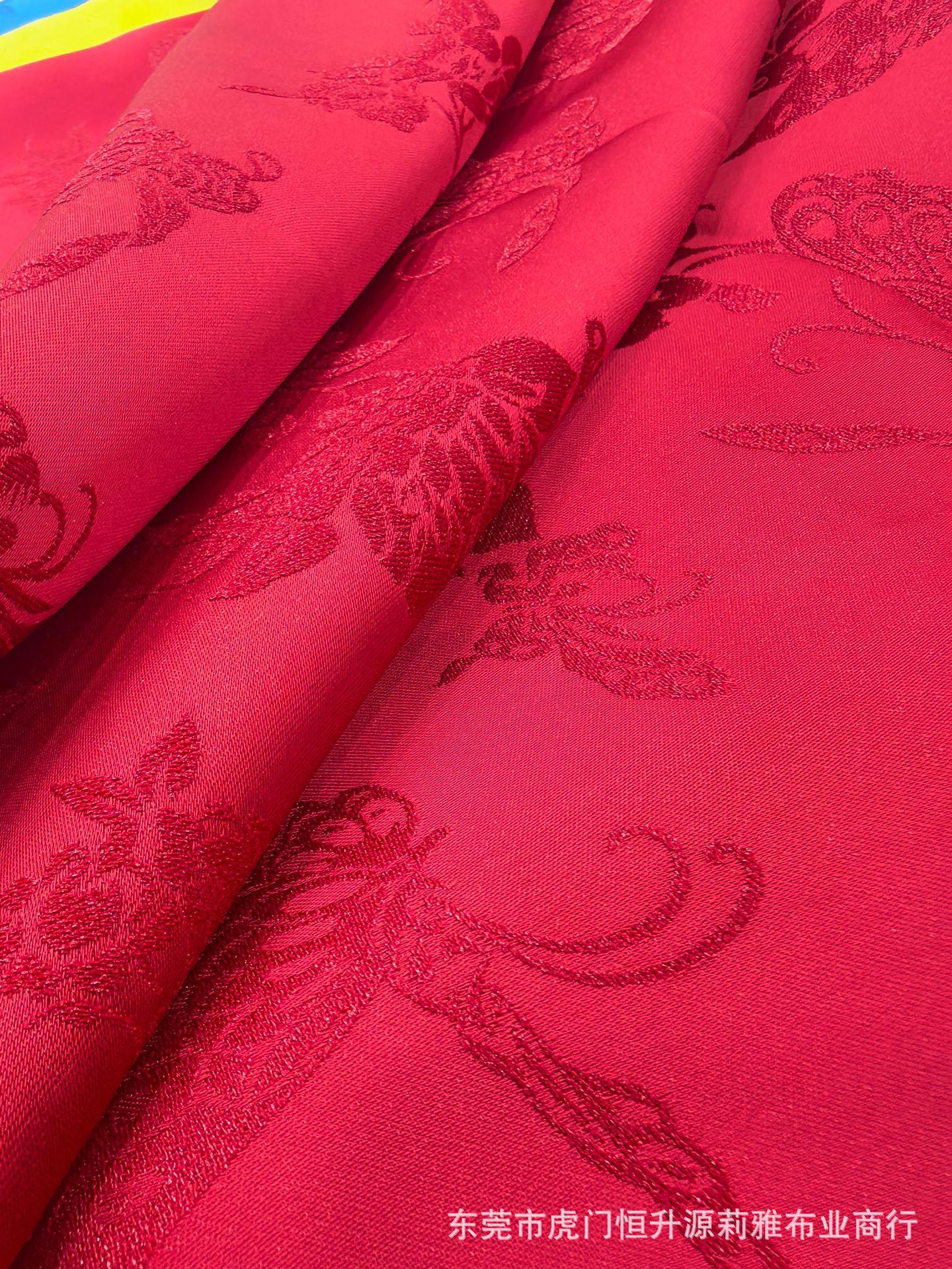 新款钻石丝提花面料 亮丝蝴蝶提花布 潮流国风旗袍连