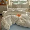 2026 Nova Classe A Grau Mãe e Bebê Outono e Inverno Quente Estampado Leite Fleece Doce Estilo Renda Conjunto de Quatro Peças Estilo Princesa de Casa