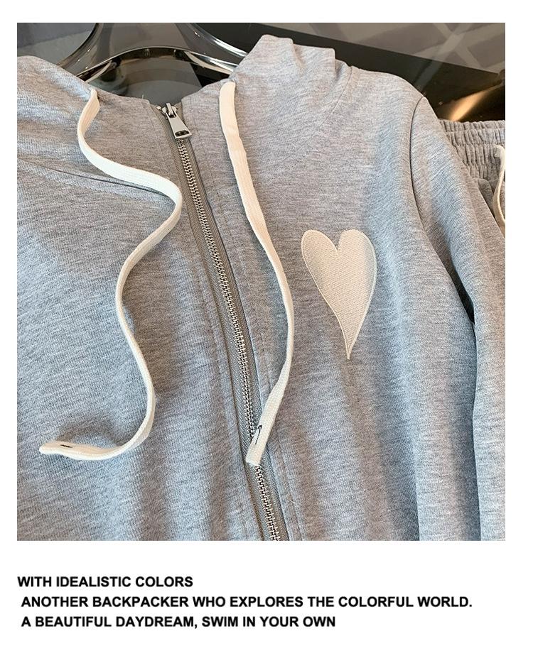 跨境淘货源分销2023秋冬季新款街头潮流减龄小个子爆款欧货网红款运动套装休闲运动气质休闲时尚流行新款秋装秋装女装时尚套装套装女装秋季套装女套装女女士运动服女装两件套套装卫衣套装休闲套装秋季套装女装时尚套装盐系休闲套装女装2023百搭设计感小众洋气欧货阿里国际站跨境采购Cross-border, shopping source, foreign trade, export, distribution 2023 fall, winter, new, street trend, explosive, European goods, network red, sportswear, leisure sports, temperament leisure, fashion popular, new autumn wear, autumn women's wear, fashion suit, women's wear, women's wear, women's wear, women's sportswear, women's two-piece, hoodie suit, casual suit, autumn suit, women's wear, Fashion suit salt department, casual suit women's dress, Ali International Station, cross-border procurement