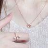 Collar de Flor de Cerezo Rosa Lujo Ligero Temperamento Sentido de Alta Gama Súper Inmortal Chica de Deseo Puro Estilo Ins Diseño de Nicho Cadena para la Clavícula