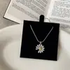 Colar de Zircônia Margarida Estilo Gd G-Dragon para Mulheres, Luxo Leve, Moda de Alto Padrão, Corrente Versátil da Clavícula Choker Tendência