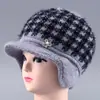 Gorro de punto forrado de forro polar a prueba de viento y resistente al frío para otoño e invierno, diseñado para proteger las orejas, para madres de mediana edad y mayores