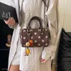 Bolso Cruzado de Gamuza para Mujer de un Solo Hombro con Lunares, Patrón Vintage, Moderno Nuevo Estilo Otoño, Para el Trabajo, Bolso de Mano Exquisito, Versátil 2026