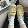 Mules Fechadas Elegantes com Design Plissado para Mulheres 2026 Confortáveis Sapatos Meio-Chinelos Antiderrapantes de Solado Grosso Primavera Novo Outdoor Estilo Birkenstock
