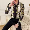 Stock de Cuatro Estaciones nueva camisa de manga larga de celebridad de Internet para hombre, estilo coreano, camisa de manga larga estampada con múltiples insignias 2136-P55