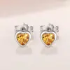 Fabricante Huitan Venta al por mayor de Pendientes Coloridos con Forma de Corazón, Exquisito y Delicado Diseño de Corazón Dulce, Estilo de Moda para el Día a Día