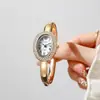 2026 Relógio de Pulso Compacto de Luxo Leve Oval Retrô Mais Vendido, Cravejado de Diamantes, Simples Elegante Versátil de Quartzo de Nicho