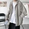 Ropa protectora solar para hombre estilo Hong Kong casual holgada color sólido chaqueta delgada verano guapo para todo ropa protectora solar con capucha chaqueta de moda