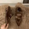 Chinelos de Algodão Peludo Macio com Salto Grosso e Bico Fino Sapatos Femininos Para Usar Fora Outono e Inverno Slip-on Temperamento de Celebridade da Internet Meio Chinelo Fechado