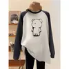 Camiseta de mujer de manga larga cepillada con bloques de color, de longitud media, top casual holgado combinado con pantalones de tiburón, nuevo modelo de otoño 2026