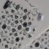 Adesivos de Unha com Folha de Ouro Novos Adesivos Decorativos de Unha Clássicos Chineses com Textura Metálica Ornamento em Relevo Material Unhas Usáveis
