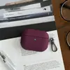 Nova capa de tecido Apple adequada para AirPods Pro 3, capa rígida de PC universal em couro sintético PU nova 4ª geração, estilo executivo