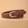 Un simple cinturón de Joker para mujer de cuero casual con hebilla de pasador nuevo trend 2024